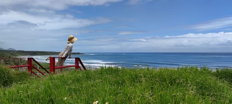 The Dulan Sea Viewing Platform, Taitung, enjoy the beautiful coastline of Taitung