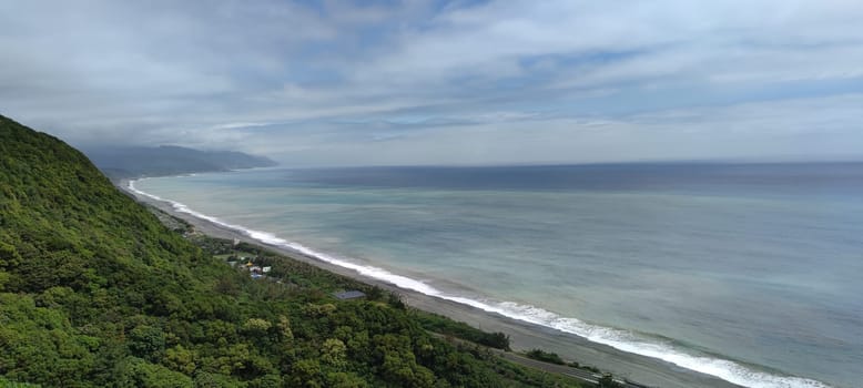 The Nantian Observation Deck, Taitung, enjoy the beautiful coastline of Taitung