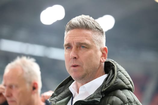 SKY Reporter Torben Hoffmann at the match of the 1st FBL: 21-22: 31st Sptg. SC Freiburg vs Borussia Mönchengladbach... DFL REGULATIONS PROHIBIT ANY USE OF PHOTOGRAPHS AS IMAGE SEQUENCES AND/OR QUASI-VIDEONann.. Photo: Joachim Hahne/johapress