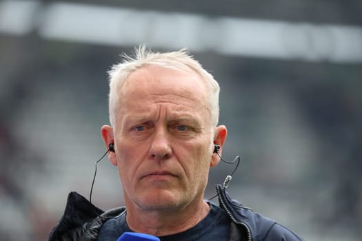 Coach Christian Streich (Freiburg) at the match of the 1st FBL: 21-22: 31st Sptg. SC Freiburg vs Borussia Mönchengladbach... DFL REGULATIONS PROHIBIT ANY USE OF PHOTOGRAPHS AS IMAGE SEQUENCES AND/OR QUASI-VIDEONann.. Photo: Joachim Hahne/johapress