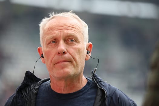 Coach Christian Streich (Freiburg) at the match of the 1st FBL: 21-22: 31st Sptg. SC Freiburg vs Borussia Mönchengladbach... DFL REGULATIONS PROHIBIT ANY USE OF PHOTOGRAPHS AS IMAGE SEQUENCES AND/OR QUASI-VIDEONann.. Photo: Joachim Hahne/johapress