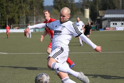 Goal scorer,goal scorer Kay Ruf (SV Hinterzarten) brought the HSV with 1:0 in front in the game of the football KL A Black Forest - 21st Sptg. season 21-22 - SV Hinterzarten vs SV Öfingen