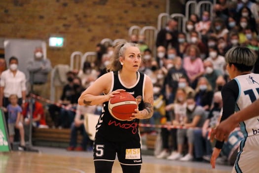 Joyce Cousseins-Smith (Rheinland Lions) at the free throw in the game of the 1.BBL Women 2021/2022 - Eisvoegel USC Freiburg - Rheinland Lions. .. Photo: Joachim Hahne/johapress