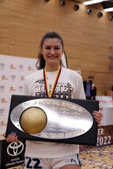 Andjelina Radic (USC Eisvögel Freiburg) proudly presents the championship board after the game of the 1.BBL Women 2021/2022 - Eisvoegel USC Freiburg - Rheinland Lions. .. Photo: Joachim Hahne/johapress