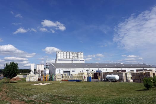Saint-Gobain Weber GmbH, Niederlassung Weilerswist, Tochterunternehmen des französischen Industriekonzern Saint-Gobain AG, Nordrhein-Westfalen, Deutschland