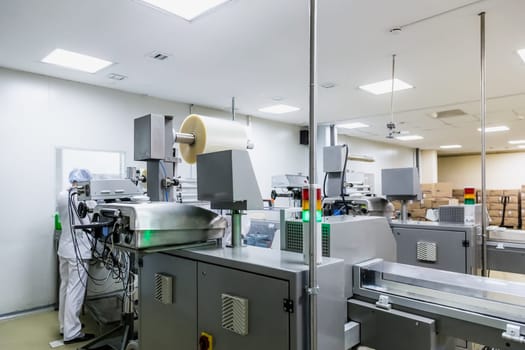 Automatic packing line of conveyor on pharmaceutical industry manufacture or chemical plant