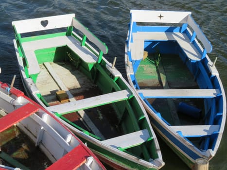 pleasure boats ride sailing fun colors happiness water river