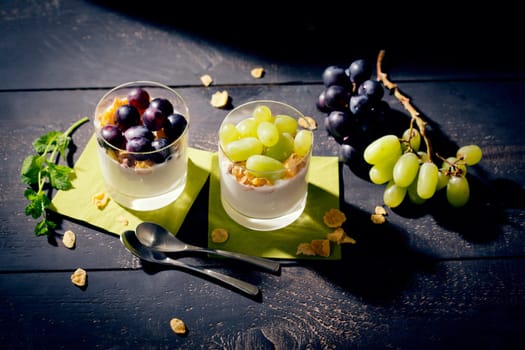 Lean yoghurt with cornflakes and grapes,fresh mint,studio
