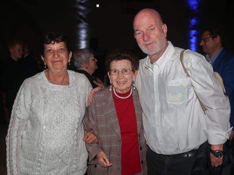 Zeitzeugin Batsheva Dagan mit Sohn Amir und Schwiegertochter Batia in Magdeburg