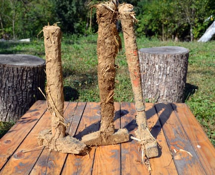 Dirty hammers used in construction with natural materials