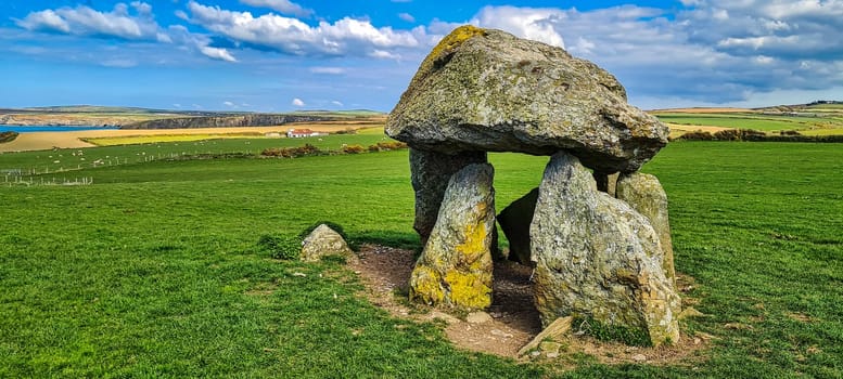 Carreg Samson known as Carreg Sampson, Samson's Stone, or the Longhouse - Pembrokeshire Coast Path in Wales, United Kingdom