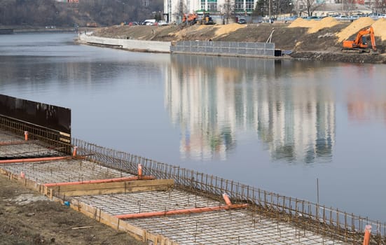 Reconstruction of the embankment of the river in the city center