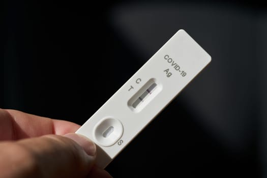Self-conducted Corona antigen rapid test with a positive test result