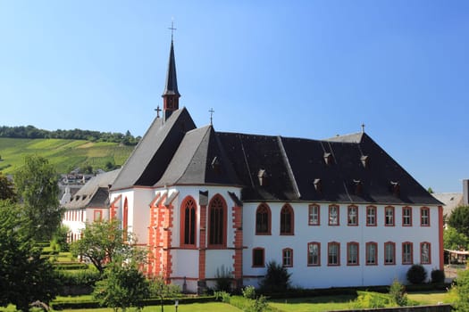 The Cusanusstift (St. Nikolaus-Hospital) is a historic building in Bernkastel-Kues, Germany. It was founded by Nicholas of Cusa .Das St. Nikolaus-Hospital in Bernkastel-Kues ist die spätgotische Stiftung des Nikolaus von Kues.