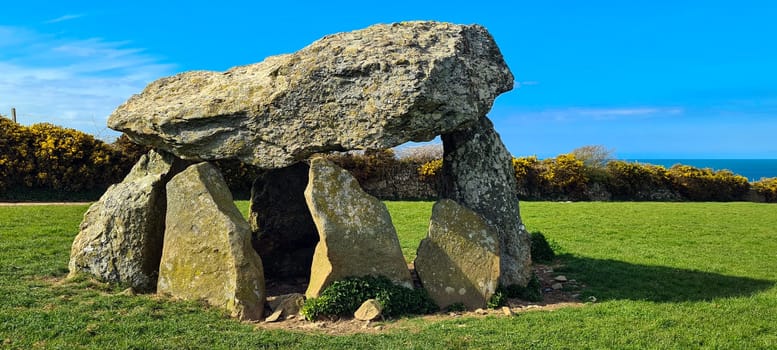 Carreg Samson known as Carreg Sampson, Samson's Stone, or the Longhouse - Pembrokeshire Coast Path in Wales, United Kingdom