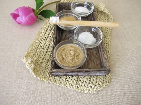 Homemade toothpaste recipe with coconut oil, xylitol and medicinal clay