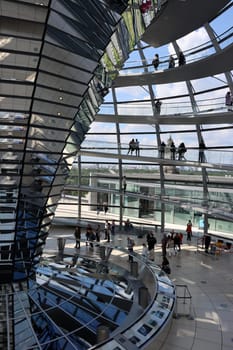 Glaskuppel auf dem Reichstagsgebäude, Deutschland, Berlin