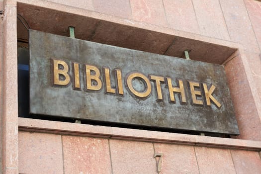 Reference to a public library in the old town of Wittenberg in Germany