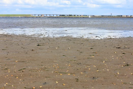 long lonely sand beach, on the North Sea.weitläufiger einsamer Sandstrand, an der Nordsee.
