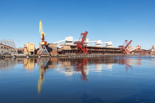 An empty fertilizer terminal on a sunny winter day