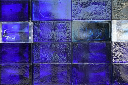 Glass bricks are often used as room dividers and window replacements. The color of the glass block is blue to dark blue. Gladly these stones are illuminated.