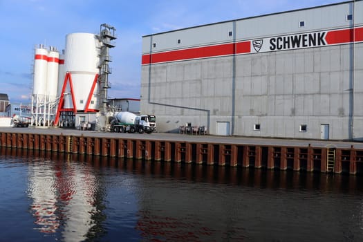 Betonwerk der SCHWENK Beton Berlin-Brandenburg GmbH am Westhafen, Deutschland, Berlin