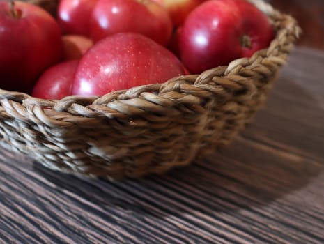 delicious appetizing red apples natural fruit delicacy