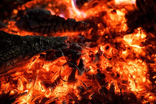 Fire and embers at the campfire