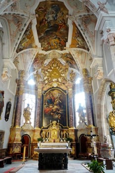 Barocke Pracht in der Pfarrkirche St. Virgil, Tirol, Oesterreich, Rattenberg
