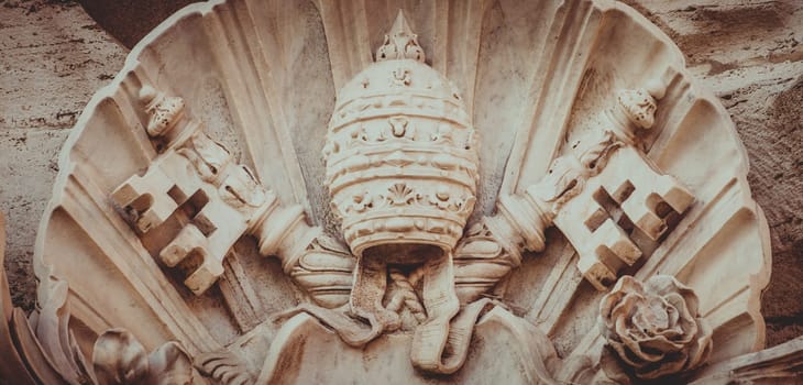 Vatican State symbol - two crossed keys and a tiara, Vatican City State