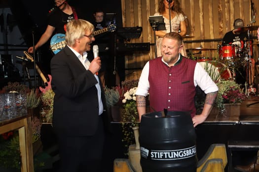 Thomas Ritzenhoff and Christian Kostiuk, .Barrel tapping Wandsbek Oktoberfest Hamburg with VIP Guest  ,16.09.2022