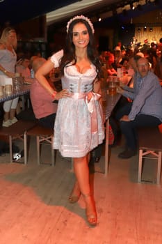 Kristin Zirnsak,.Barrel tapping Wandsbek Oktoberfest Hamburg with VIP Guest  ,16.09.2022