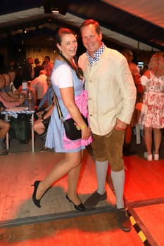 Jo-Rebecca Hartmann with Husband Andreas Kühlich,.Barrel tapping Wandsbek Oktoberfest Hamburg with VIP Guest  ,16.09.2022