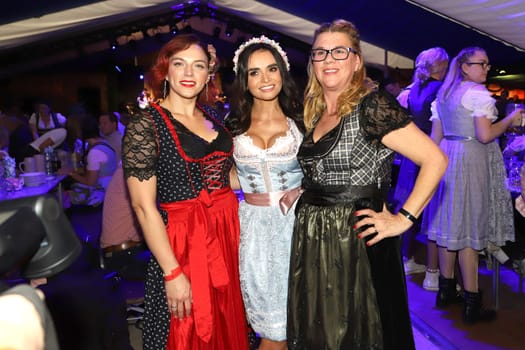 Jaroslawa Böhm,Kristin Zirnsak and Claudia Schulz, (PR) .Barrel tapping Wandsbek Oktoberfest Hamburg with VIP Guest  ,16.09.2022