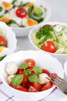 Small salad, low calorie eating