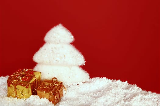 Christmas decoration- packs on snow