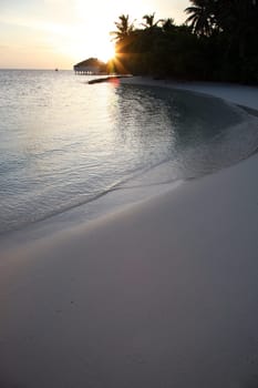Sunrise on the Indian ocean - maldives