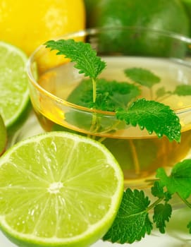 Green tea with fresh mint