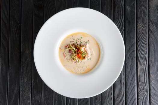 Spicy chicken soup with vegetables