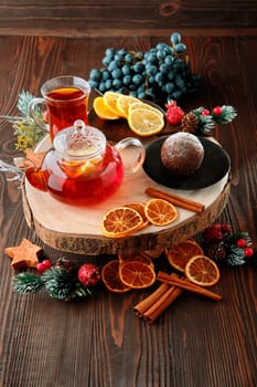 Christmas tea - grape and lemon tea with chocolate cake