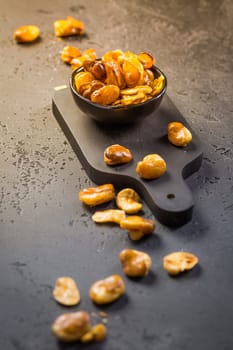Healthy snack - crispy roasted white beans with low calorie