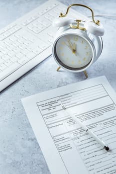Insolvency - filling official German document to apply to court about an insolvency issue