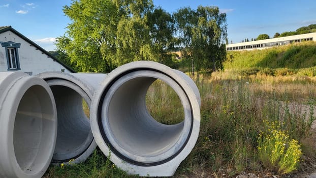 Construction of an underground drainage pipe