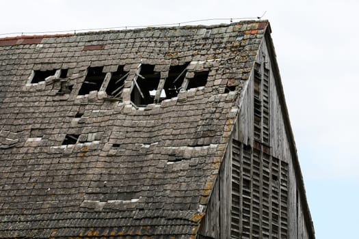 storm damage an old barn