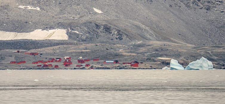 Fortín Sargento Cabral- Esperanza Base, Base Esperanza, the permanent, year-round Argentine research station located in Hope Bay.