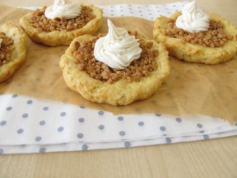 Almond Tartelettes with cake cream