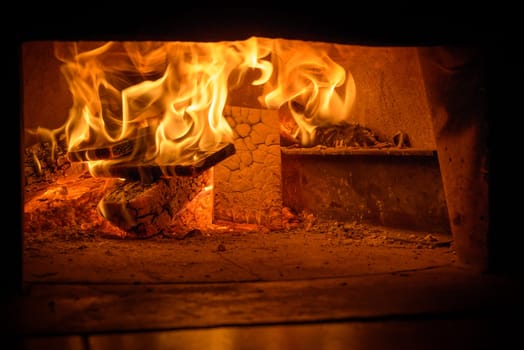 Tipical Italian wood steam, the best pizza is cooked here