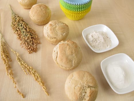 Bread muffins with spelt,millet and rice