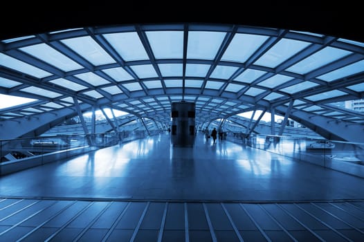 The design architecture of modern train (subway) station