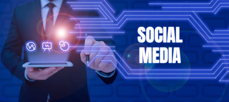 Text showing inspiration Social Media, Business approach Online communication channel Networking Microblogging